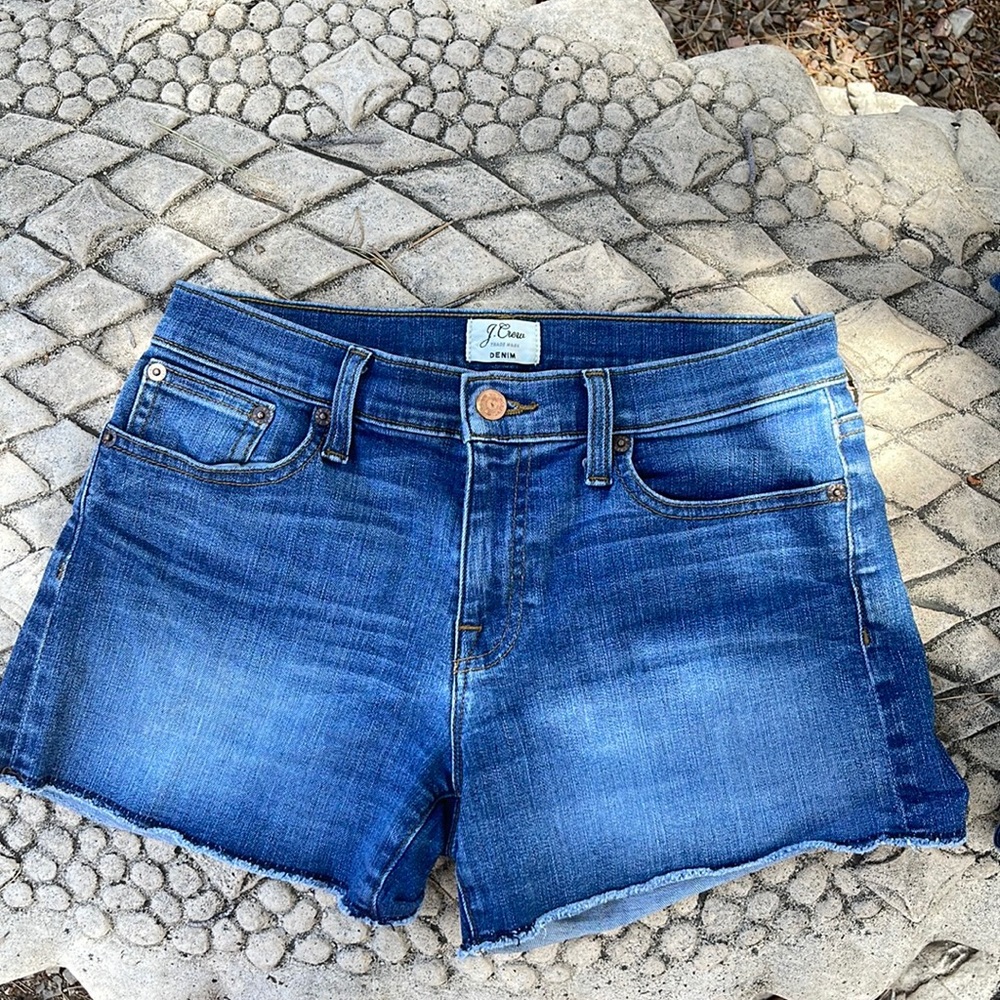 J Crew 3.5’ Mid Rise Denim Shorts 26